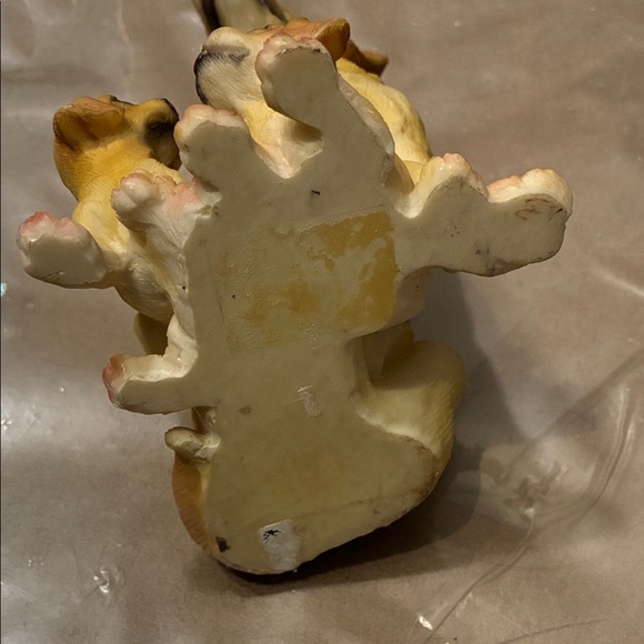 Yellow Labrador Dog & Puppy Figurine Set - Picture 7 of 8